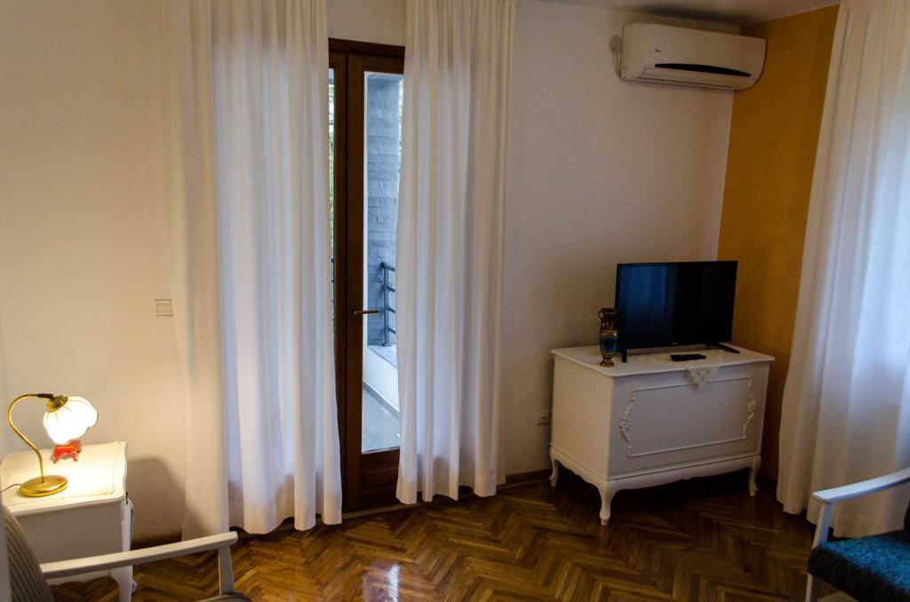 Apartmani15 อารันเยโลวัคส์ ภายนอก รูปภาพ